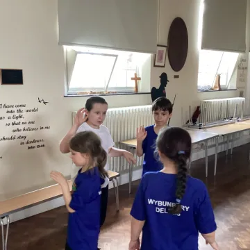 A25C8EA1-159C-49E1-A960-1E1A21F271E9