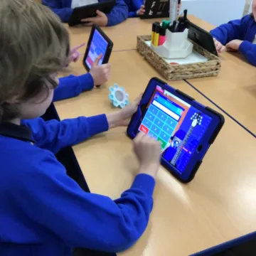 870605D9-730E-4B23-BD87-D6DDFA3A6413