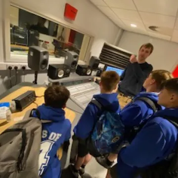 EU1