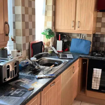 Kitchen 3 &ndash; Before 2