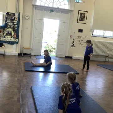 Pe