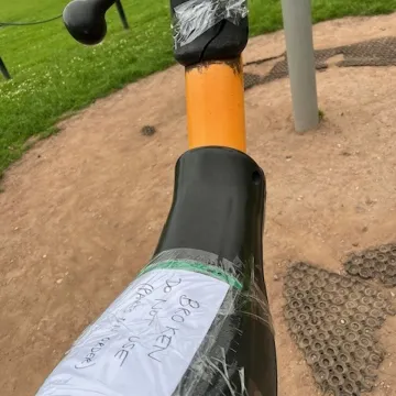 broken play equipment1