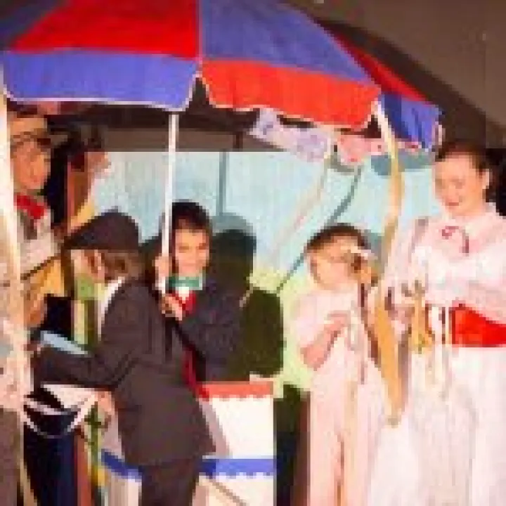 Mary Poppins 25