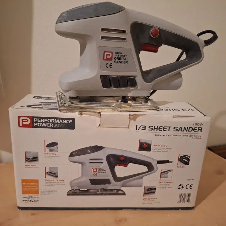 B & Q 1/3 Sheet Orbital sander – Items free to a good home!