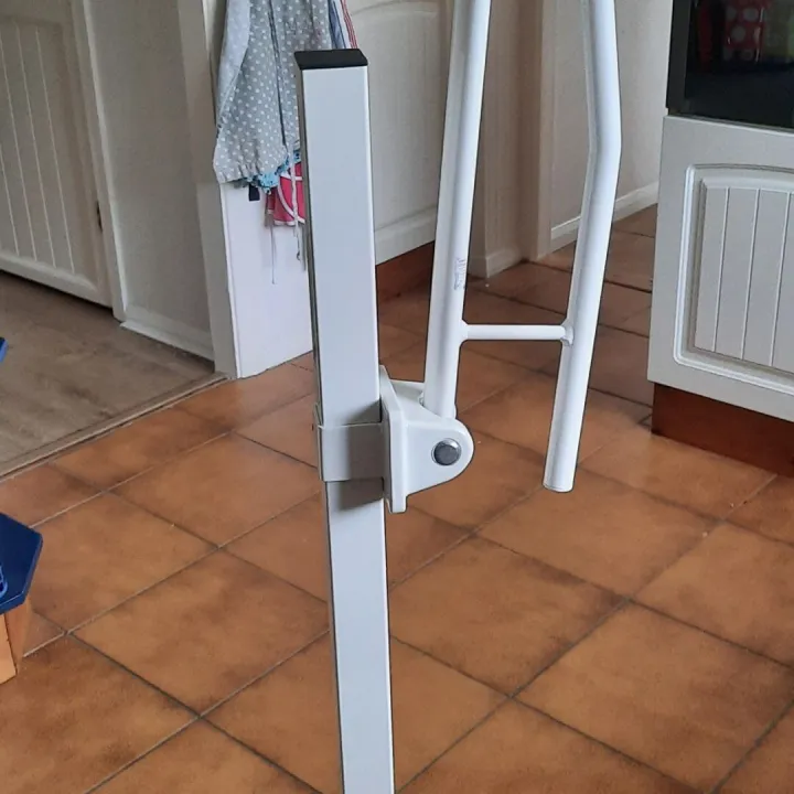 Support bar – Items free to a good home!