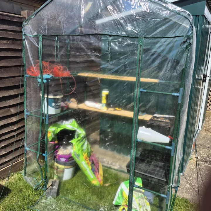 Walk in Greenhouse. &ndash; Items for sale