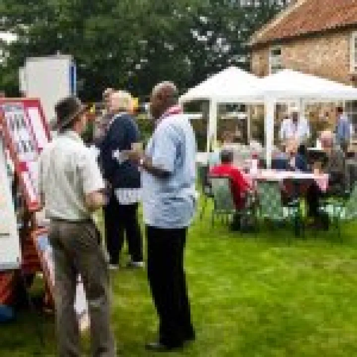 2 Coffee on the lawn