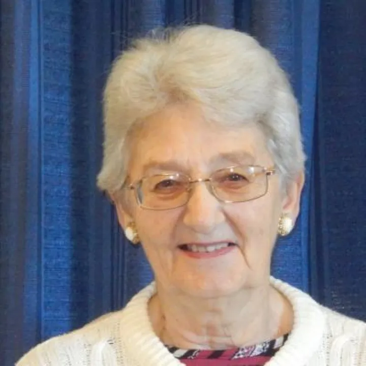 Val Bond