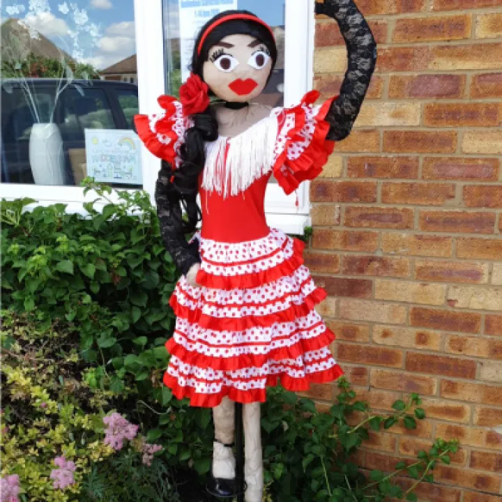 Image: 102_Melanie Kingham_Flamenco Floramaria 01