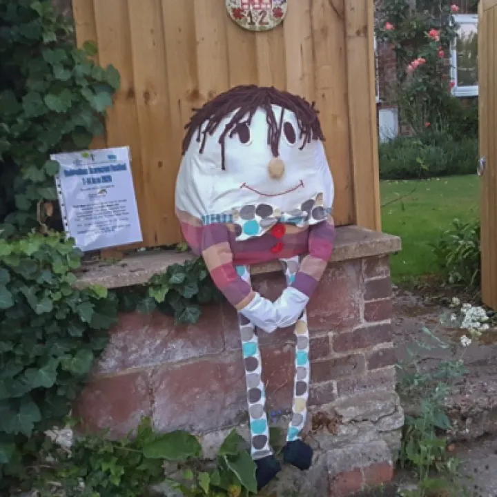 Image: 095_Elizabeth Law_Before the Fall 01