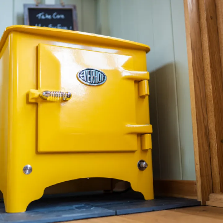 Overwater Luxury Glamping Wellington Interior 33