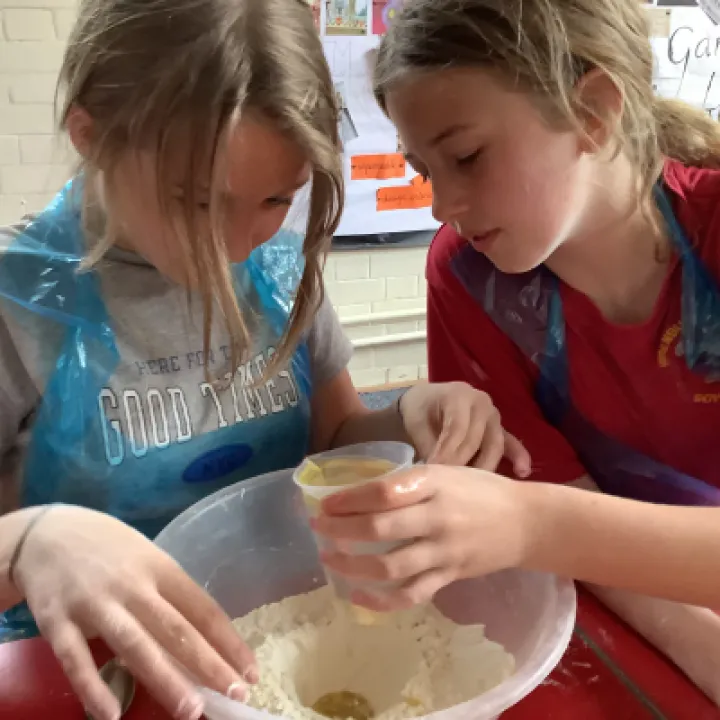 366D0D1B-9602-4381-BA6F-B0AEF78A64E9