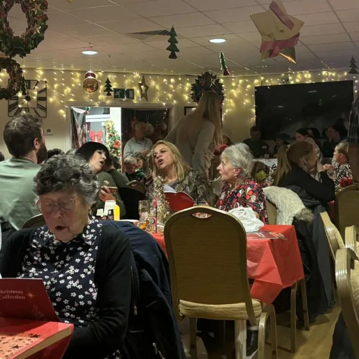 Ab  Carols in The Club Photo_1