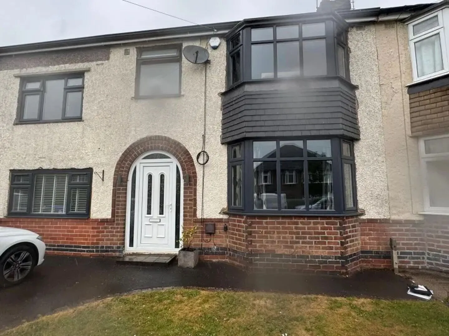Semi-detached house before silicone rendering