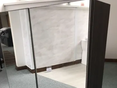 Items for sale
– Wall Hung Bathroom Mirror Cabinet £125.00