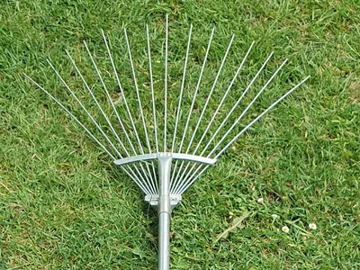 Items for sale
– Folding leaf rake n/r