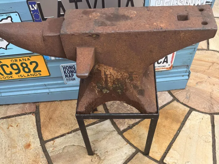 Items for sale
– Large anvil £300