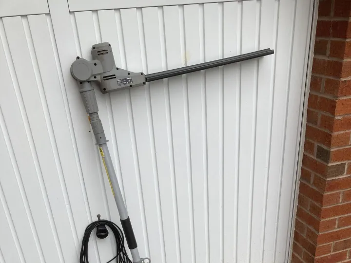 Items for sale &ndash; Heavy duty hedge trimmer &pound;40