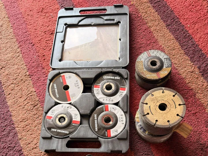 Items for sale
– Bosch grinder £15