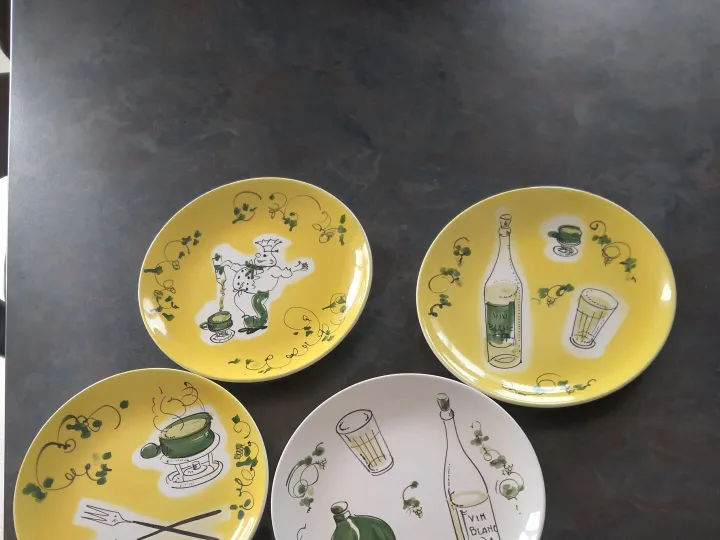 Items for sale
– Fondue Plates £5