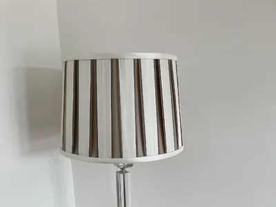 Items for sale
– Laura Ashley table lamp £15.00
