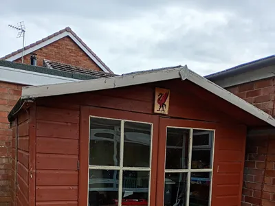 Items for sale
– Garden shed £1.00----- ONE POUND