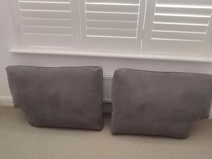 Items free to a good home! – Large grey cord new cushions n/r