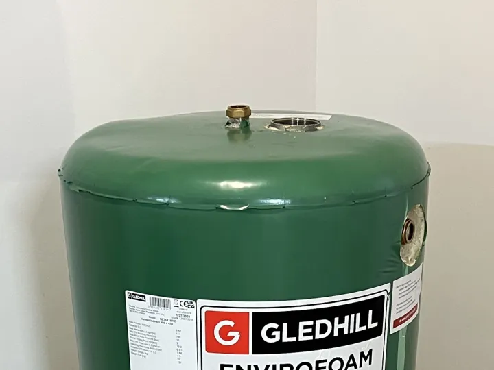 Items for sale
– Vented Stainless Steel Hot Water Cylinder £135