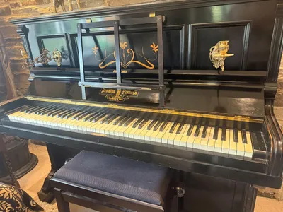 Items free to a good home! – Piano n/r