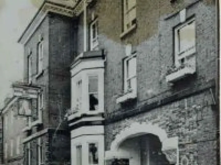 George Inn