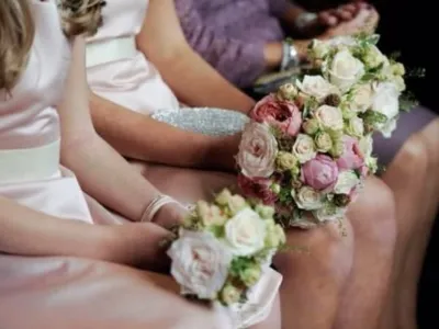 wedding flowers, bridesmaids, pastel