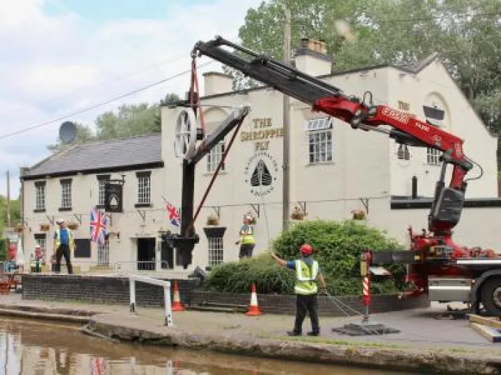 Shroppie Crane