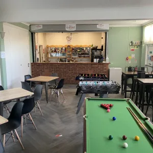 bar pic 06-06-21A
