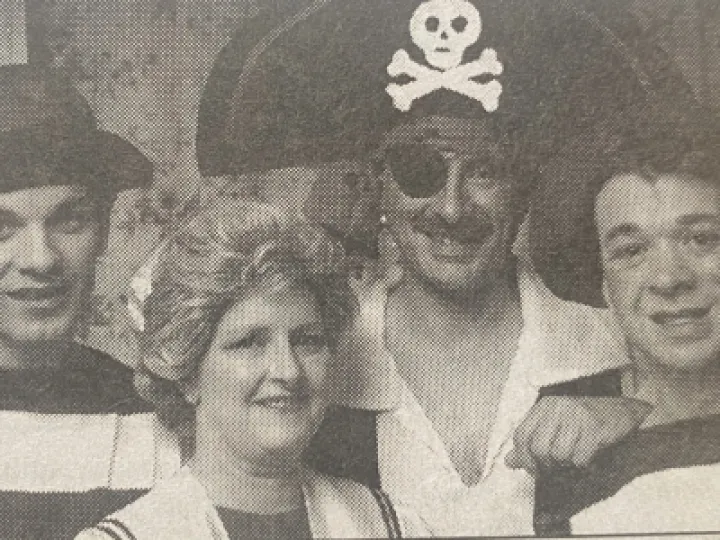 Tarvin Panto 1995