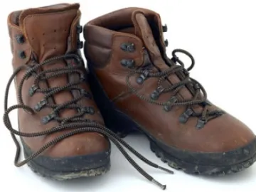 A-pair-of-walking-boots-008 – Copy