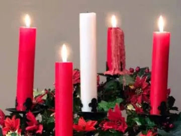 4 candles (2016_10_30 20_25_11 UTC)