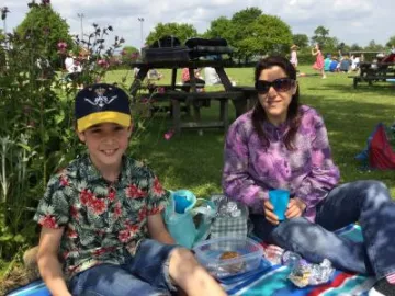 E9F85418-39DA-43B5-92F7-C19A71C2967C