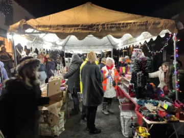 Christmas Market Julie and Sandras Craft Stall and Barley Jones Artwork 2022