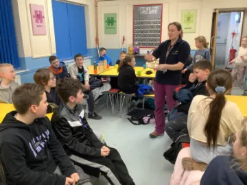 4EB93028-AD40-49F6-860A-2A211330ECD1