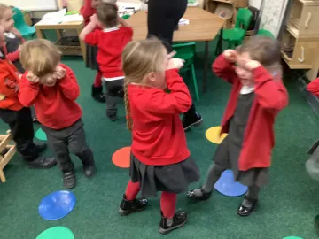 Dinosaurs Week 4 328