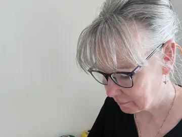 J Weaving Pembrokeshire Tartan Ps Edit