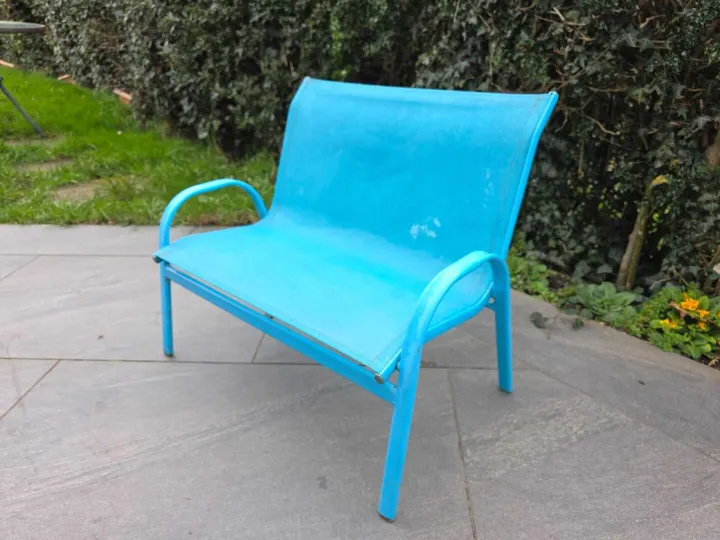 Items for sale
– Children's bench £5