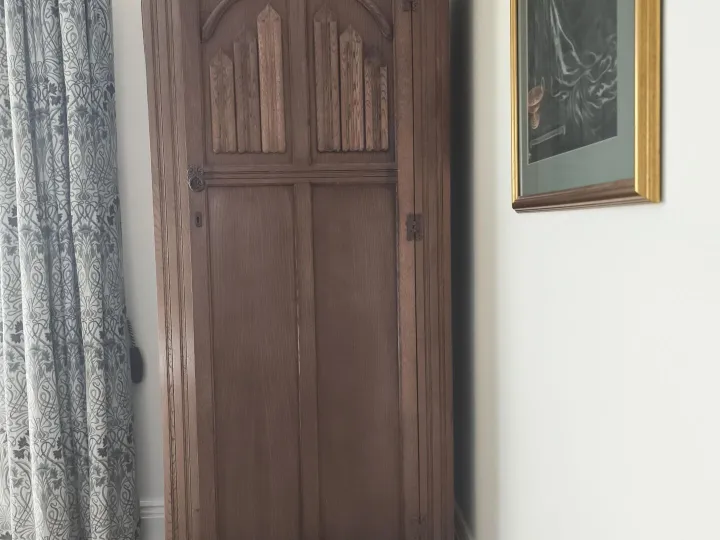 Items for sale &ndash; Small Wardrobe &pound;20