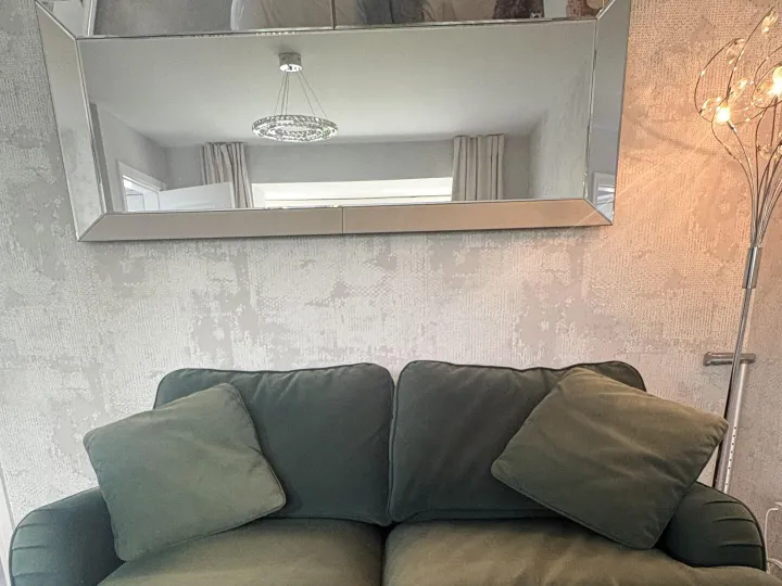 Items free to a good home! &ndash; 2 seater velvet green sofa n/r