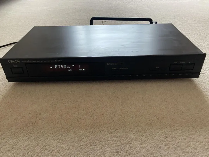 Items for sale
– Vintage hifi – Denon tu260l tuner £10