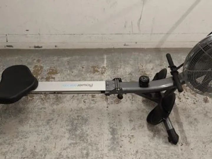 Items for sale
– Foldable Air Rowing Machine £40 ono