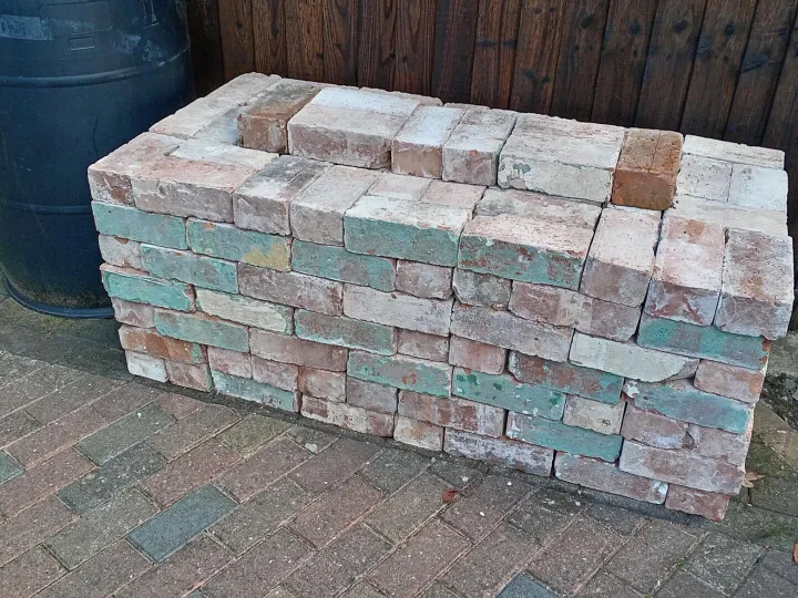 Items for sale &ndash; 260 x Cleaned, Antiqye Cheshire 'Common' Bricks &pound;100