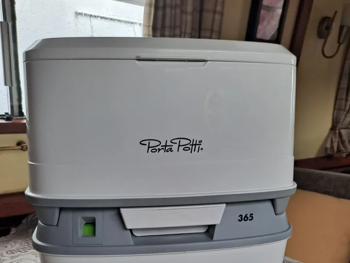 Items for sale &ndash; Porta Potti &pound;30