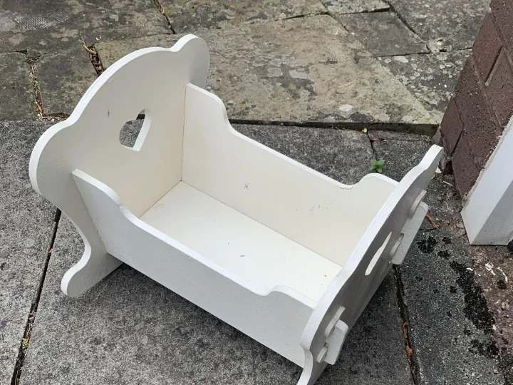 Items for sale &ndash; Dolls cot &pound;5