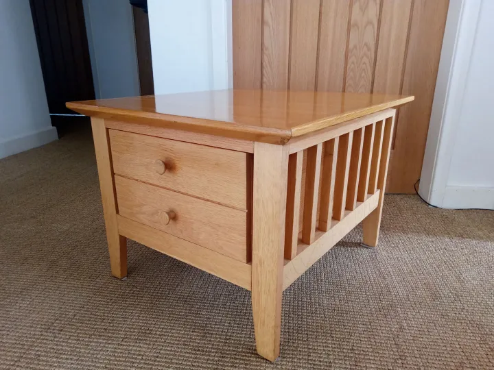 Items for sale
– Oak side table £30